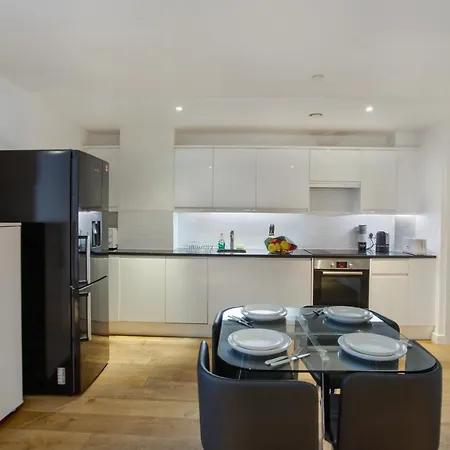 Lovely Spacious 2 Bed Apartment In Central Croydon Exterior photo
