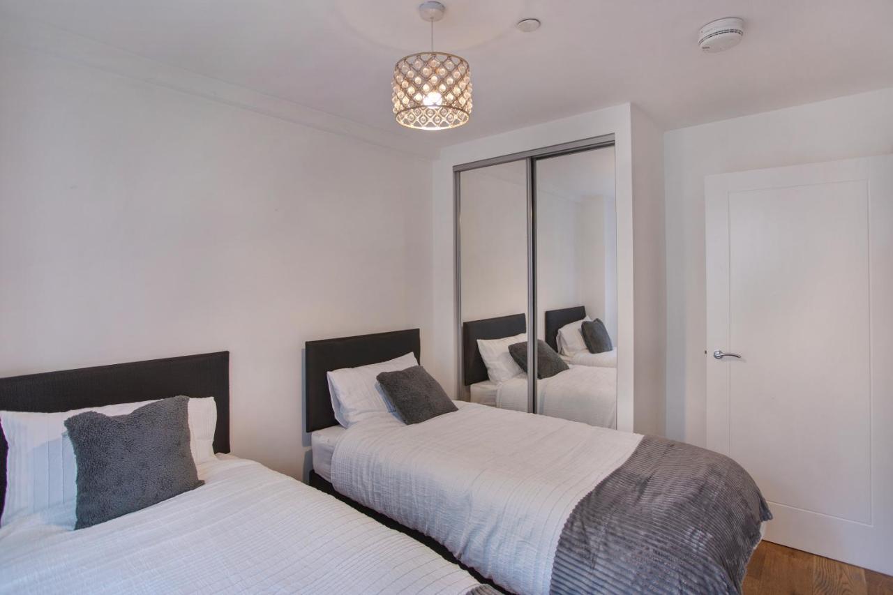 Lovely Spacious 2 Bed In Croydon