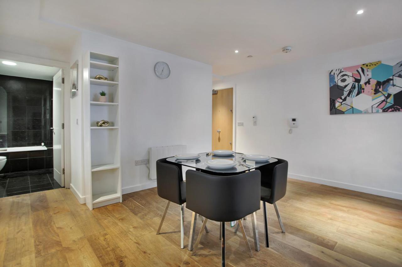 Lovely Spacious 2 Bed In